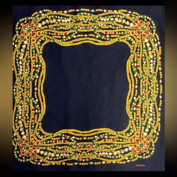 Chanel 33x34 - Picture 3 of 9